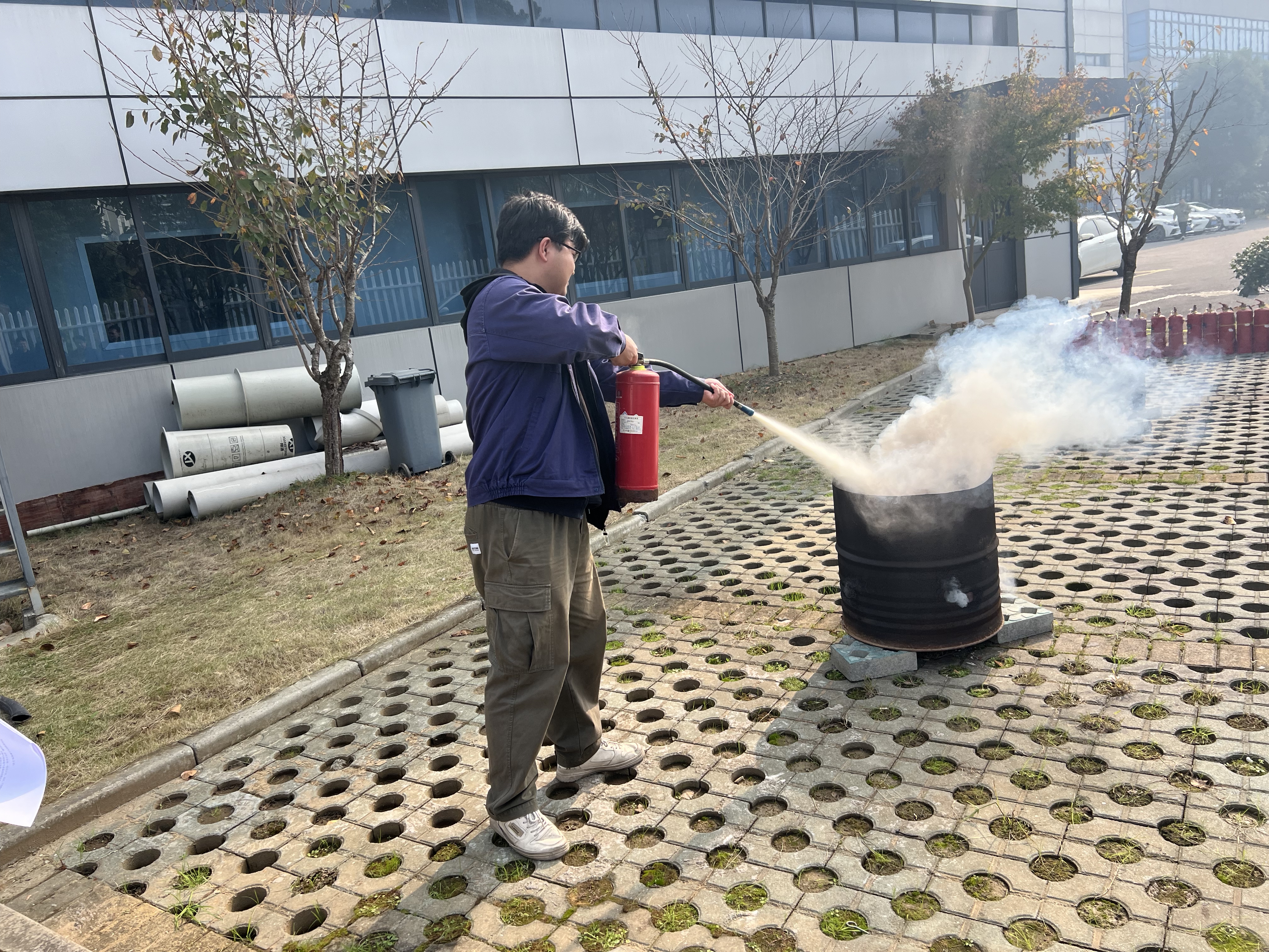 国检检测开展消防器械使用培训，筑牢安全“防火墙”